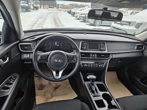 Used 2017 Kia Optima LX image 17