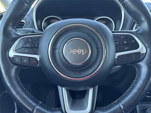 Used 2019 Jeep Compass Limited image 31
