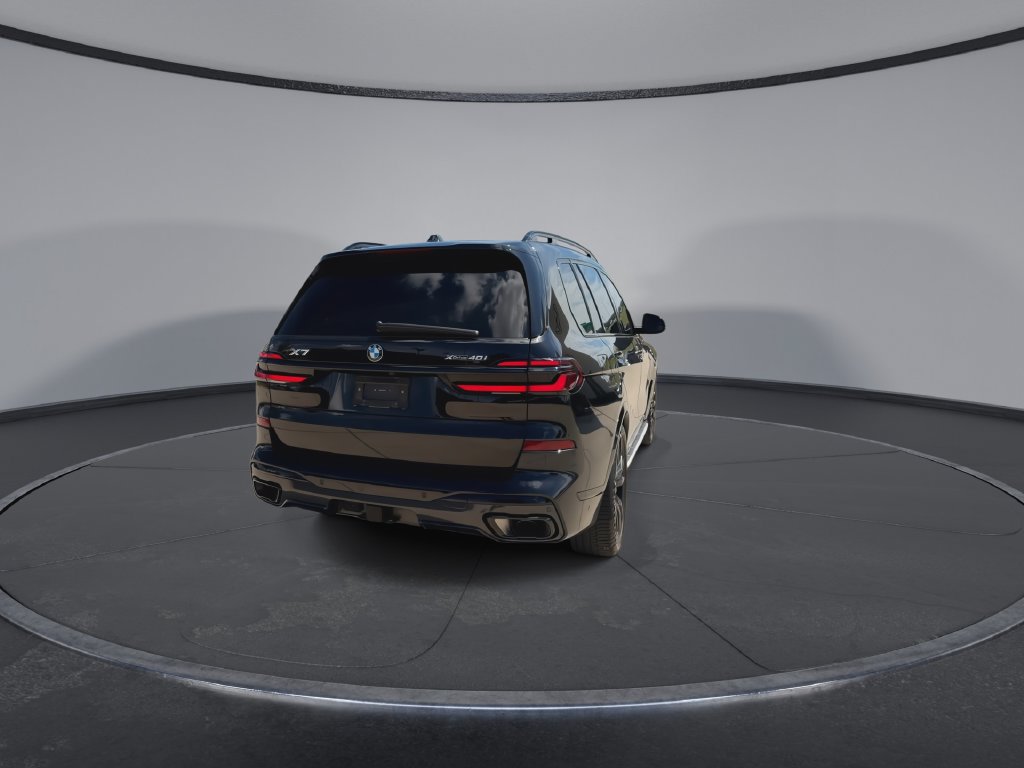 Used 2025 BMW X7 xDrive40i w/ M Sport Package AWD/4WD image 8