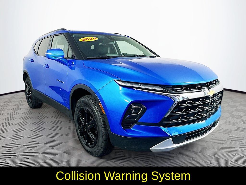 Used 2024 Chevrolet Blazer LT FWD image 3
