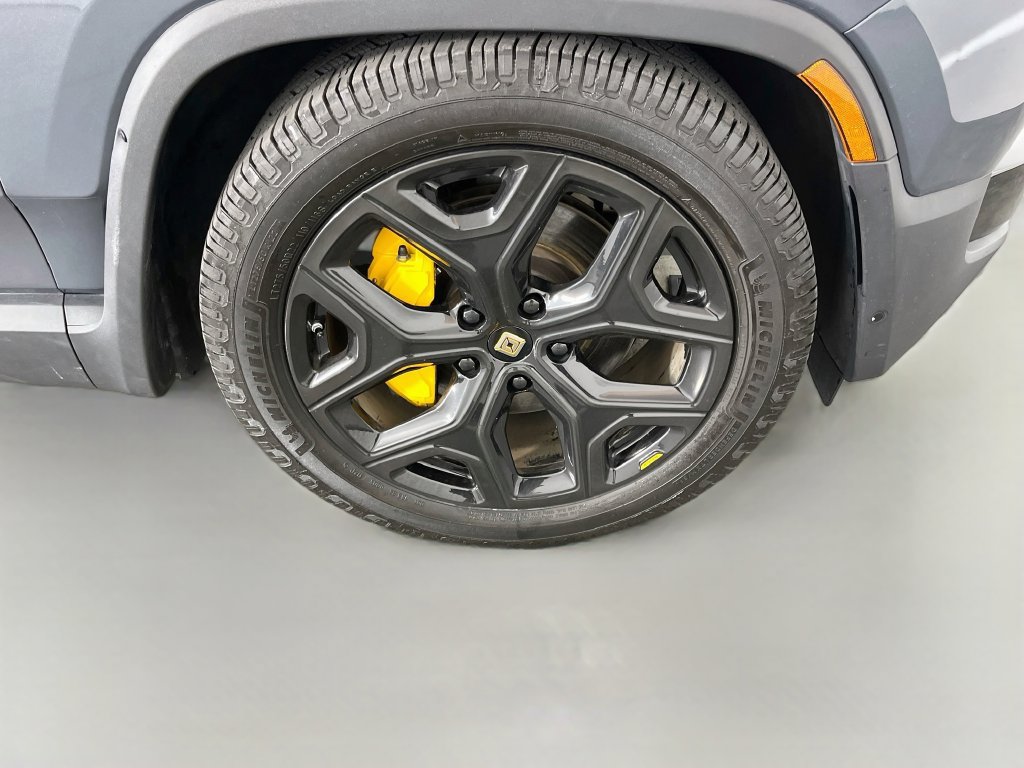 Used 2024 Rivian R1S Adventure Quad AWD/4WD image 37