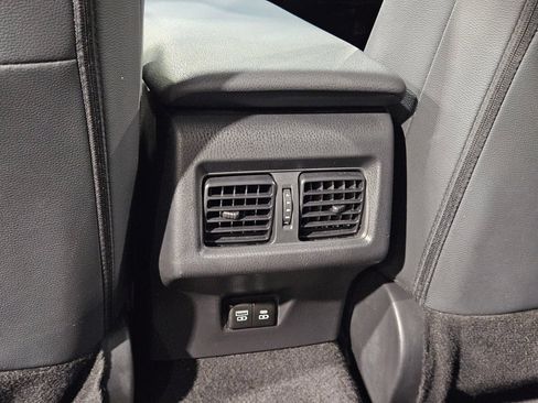 Used 2025 Toyota Camry SE FWD image 37