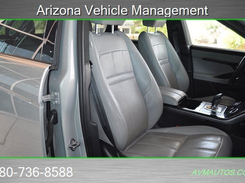 Used 2020 Land Rover Range Rover Evoque SE AWD/4WD image 26