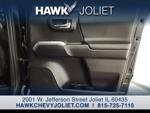 Used 2020 Toyota Tacoma Limited AWD/4WD image 11