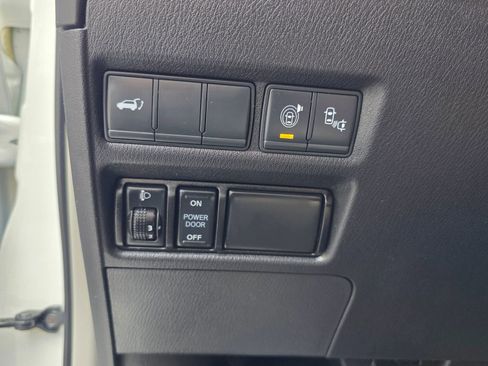 Used 2017 Nissan Armada Platinum w/ Captain Seat Package image 15