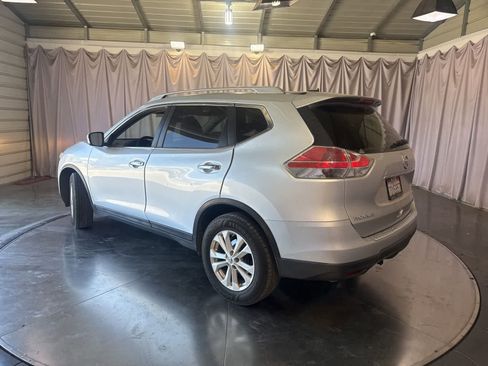 Used 2014 Nissan Rogue SV FWD image 5