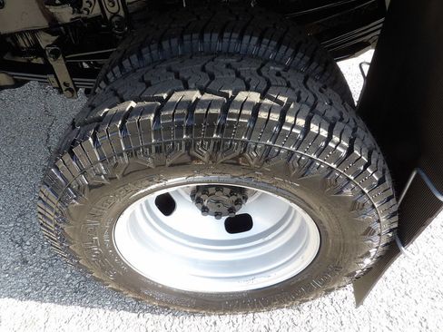 Used 2023 Ford F350 XLT AWD/4WD image 44