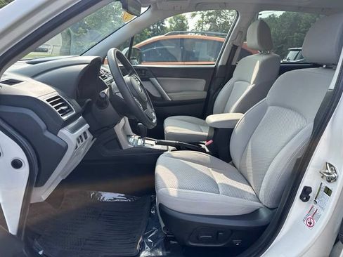 Used 2018 Subaru Forester 2.5i Premium AWD/4WD image 12