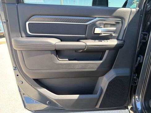 New 2026 RAM 3500 Big Horn AWD/4WD image 36