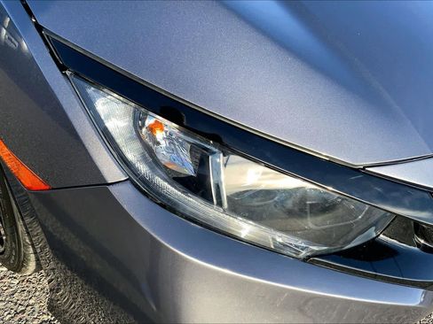 Used 2019 Honda Civic Sport image 25