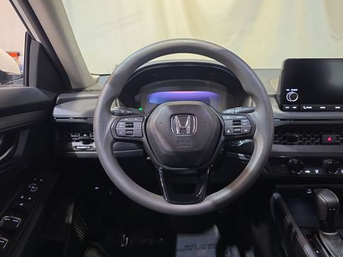 Used 2025 Honda Accord LX image 11