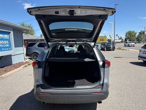 Used 2019 Toyota RAV4 XLE w/ Convenience Package AWD/4WD image 8