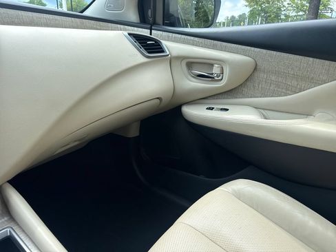 Used 2021 Nissan Murano SL w/ SL Moonroof Package AWD/4WD image 17