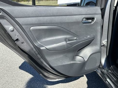 Used 2025 Nissan Versa SV w/ Trunk Package image 22