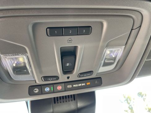 Used 2025 GMC Sierra 1500 SLT w/ SLT Premium Plus Package image 26