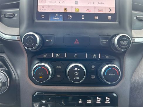 Used 2022 RAM 1500 Laramie w/ Sport Appearance Package AWD/4WD image 15