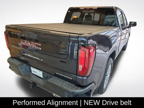 Used 2022 GMC Sierra 1500 Denali w/ Technology Package AWD/4WD image 7