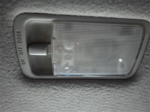 Used 2023 Nissan Kicks SV image 13