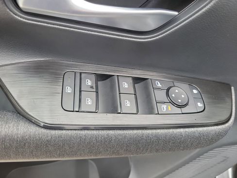New 2026 Nissan Kicks SV AWD/4WD image 19