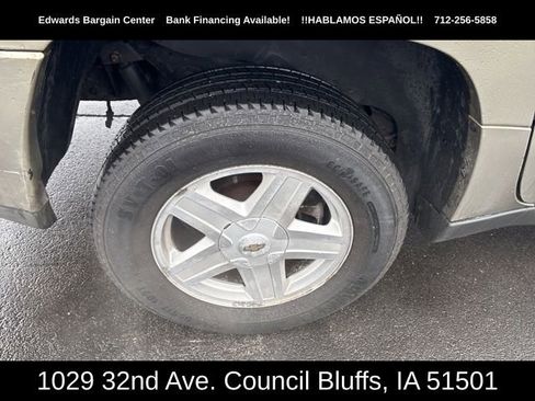 Used 2002 Chevrolet TrailBlazer LT w/ LT Leather Plus Pkg image 9