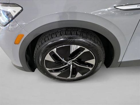 Used 2021 Volkswagen ID.4 Pro image 29