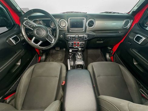 Used 2019 Jeep Wrangler Unlimited Sahara AWD/4WD image 10