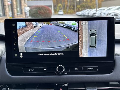 Used 2025 Mitsubishi Outlander SE image 22