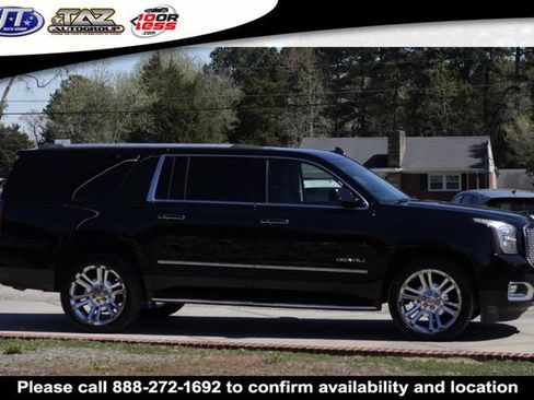 Used 2017 GMC Yukon XL Denali w/ Enhanced Security Package image 8