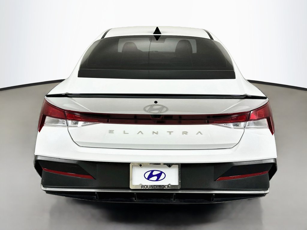 Used 2025 Hyundai Elantra Sport FWD image 6