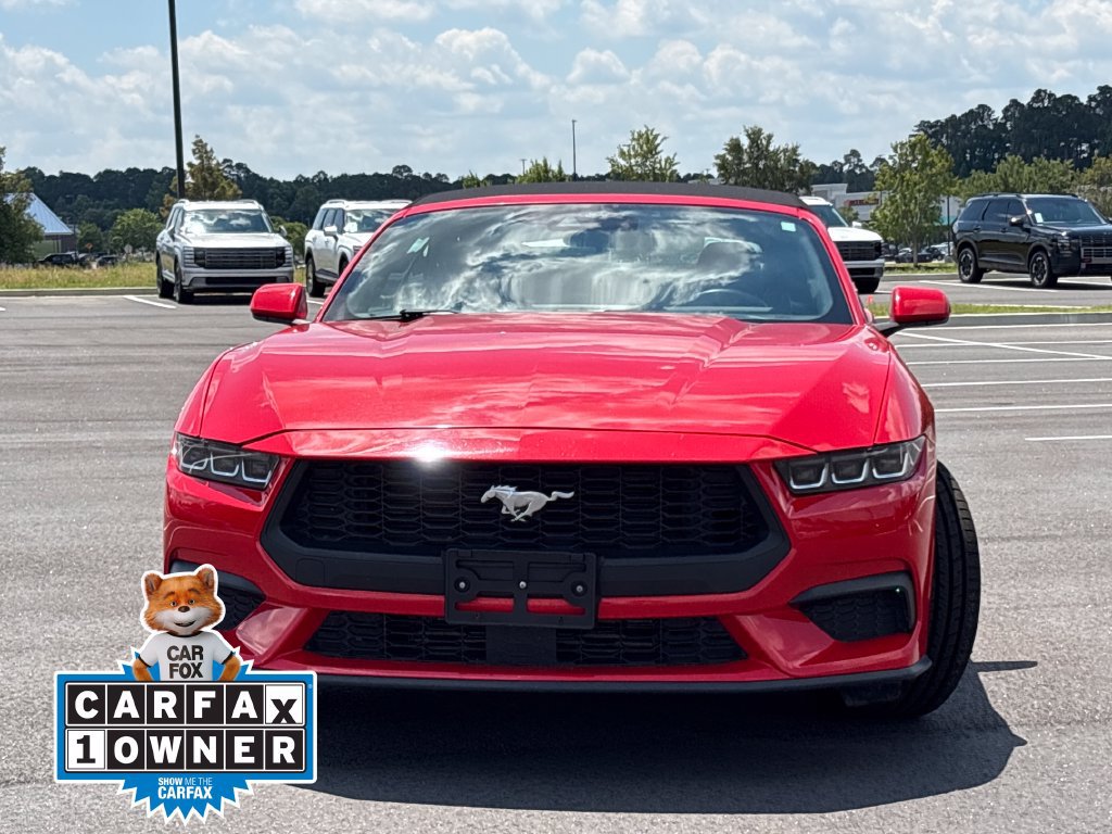 Used 2024 Ford Mustang Convertible RWD image 2