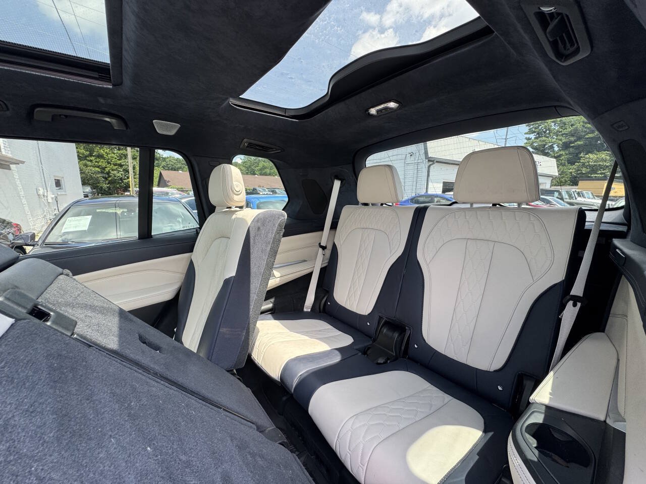 Used 2019 BMW X7 xDrive40i w/ Premium Package AWD/4WD image 13