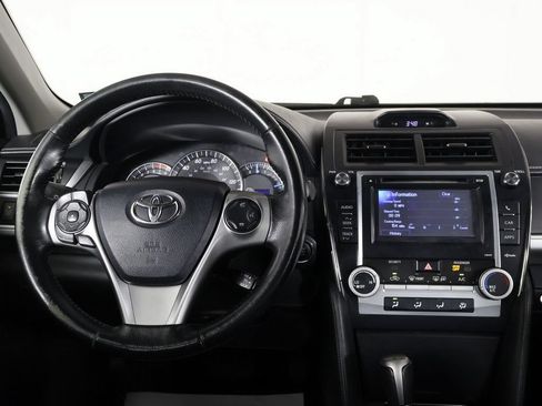 Used 2013 Toyota Camry SE w/ Leather Pkg FWD image 31