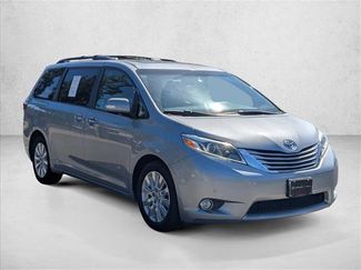Used 2015 Toyota Sienna Limited video 3