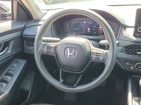 Used 2025 Honda Accord SE image 18