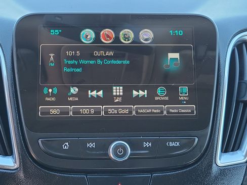 Used 2018 Chevrolet Malibu LT image 25