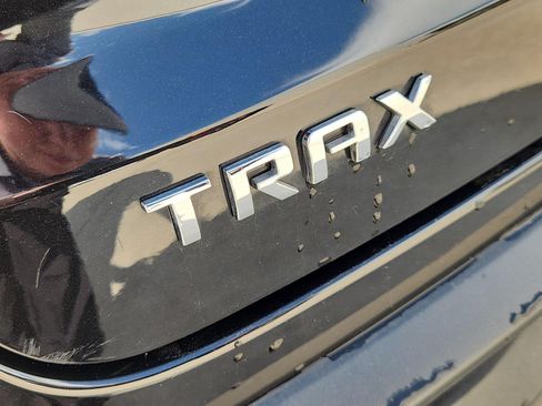 Certified 2025 Chevrolet Trax ACTIV w/ Driver Confidence Package FWD image 10