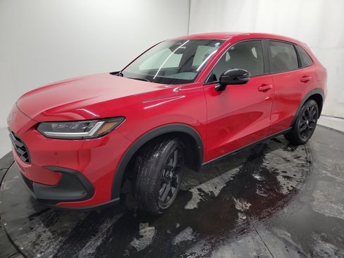 Certified 2024 Honda HR-V Sport image 3