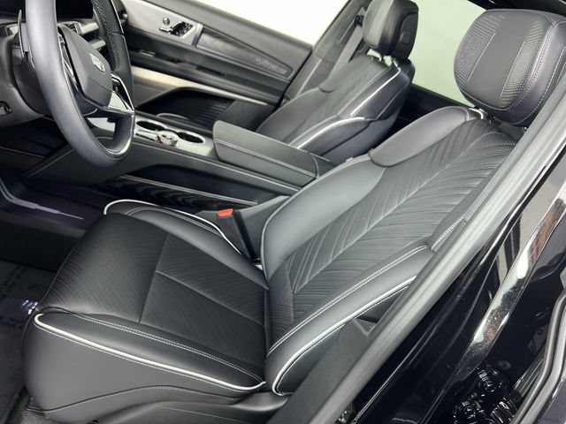 Used 2026 Cadillac Vistiq Sport AWD/4WD image 19