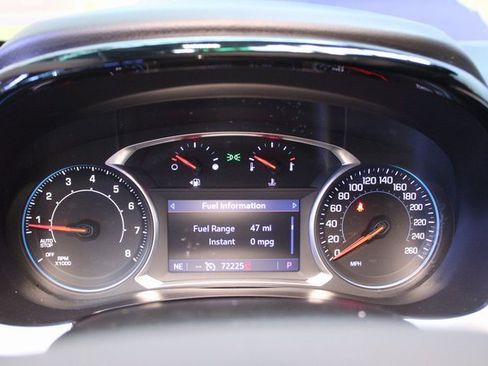 Used 2021 Chevrolet Traverse LT image 26