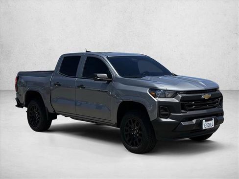 Used 2026 Chevrolet Colorado W/T w/ WT Custom Package RWD image 3