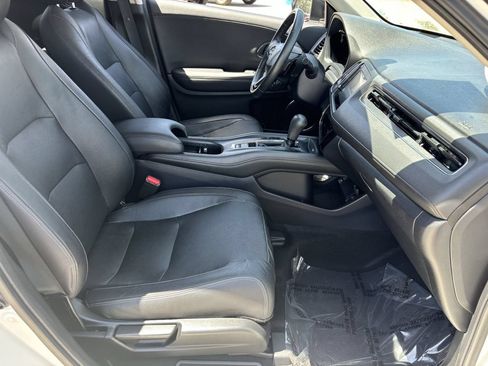 Certified 2019 Honda HR-V EX-L image 9