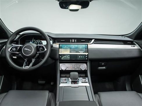 New 2026 Jaguar F-PACE R-Dynamic S AWD/4WD image 18