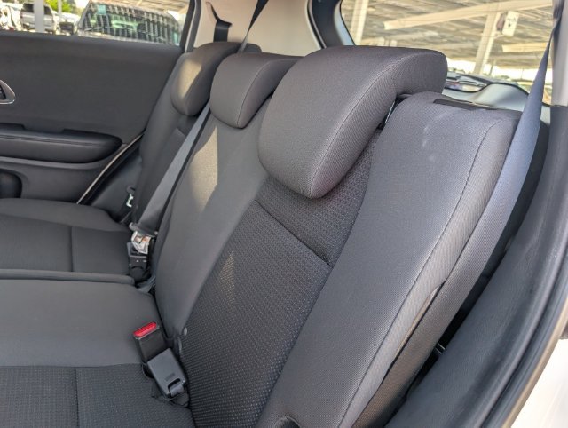 Used 2021 Honda HR-V EX image 28