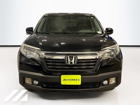 Used 2017 Honda Ridgeline RTL-T image 2