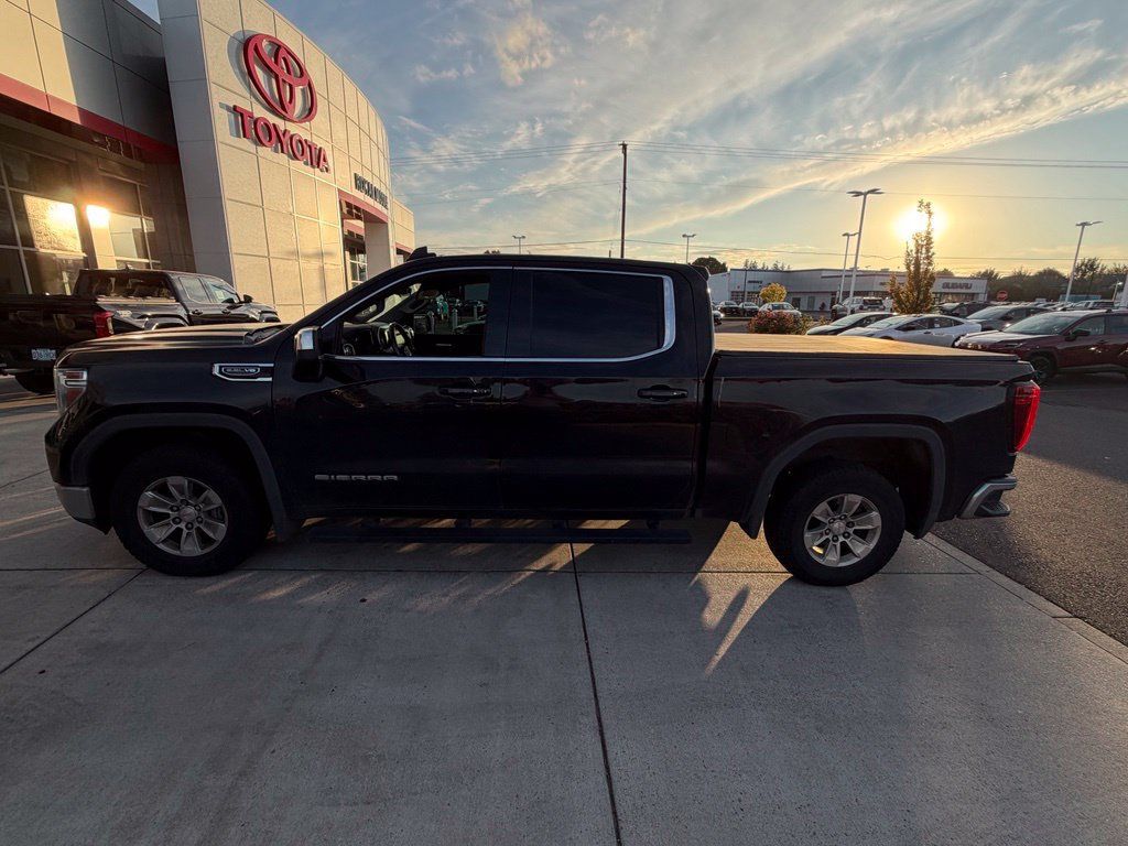 Used 2020 GMC Sierra 1500 SLE w/ SLE Value Package RWD image 3