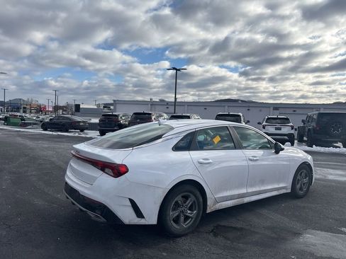 Used 2022 Kia K5 LXS image 2