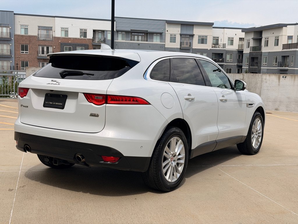 Used 2019 Jaguar F-PACE Prestige AWD/4WD image 3