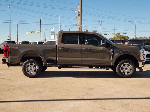 New 2026 Ford F250 XLT w/ XLT Premium Package image 7