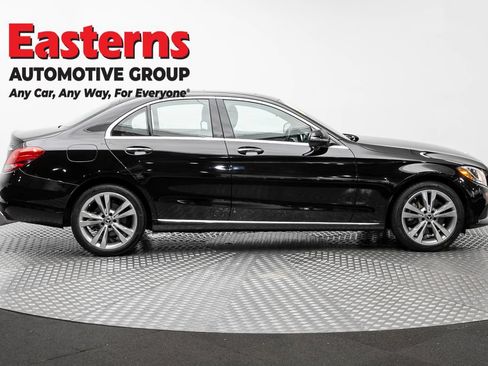 Used 2018 Mercedes-Benz C 300 4MATIC Sedan image 4