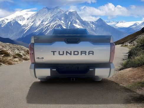 Used 2023 Toyota Tundra Platinum image 4